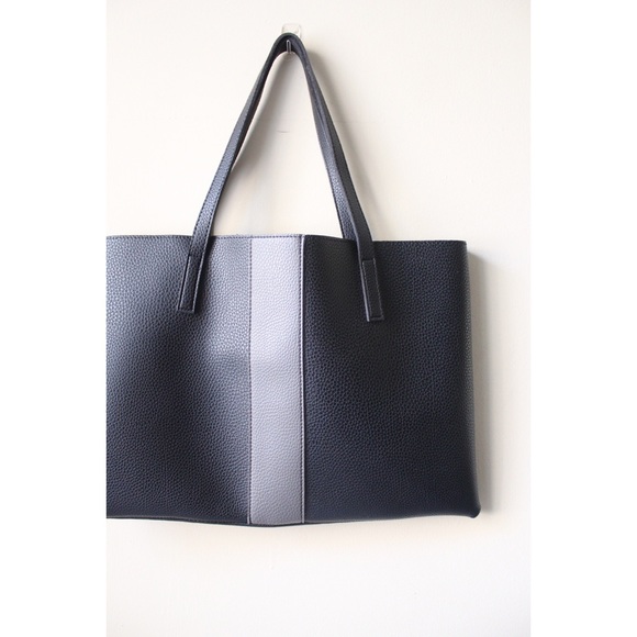 [sold] Black Vince Camuto Bag - Picture 3 of 7